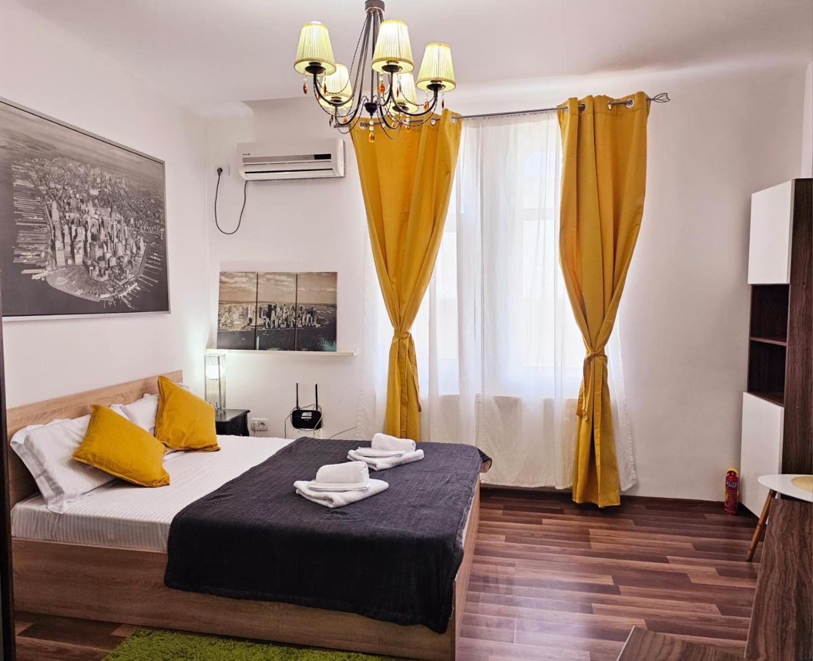 Central Old City Center Studio Universitate Coltea - Cav9 Bukarest Exterior foto